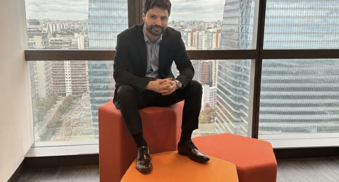 Simões Pires projeta R$1 bi em faturamento até 2030 com modelo AI-First e consolida sua posição nas áreas de consultoria tributária e empresarial, inovação e fomento, logística e comércio exterior.